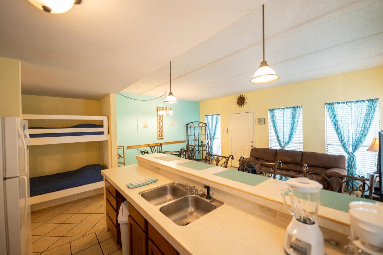 Affordable Spi Family Condo - Walking Distance To The Beach, Sleeps 6, Third Floor, 2025 Traveler Award South Padre Island Esterno foto