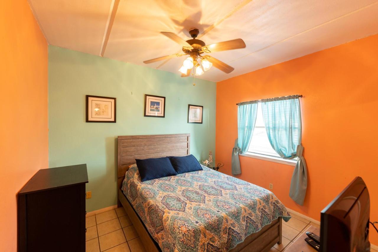Affordable Spi Family Condo - Walking Distance To The Beach, Sleeps 6, Third Floor, 2025 Traveler Award South Padre Island Esterno foto